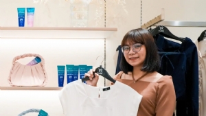 [SHOPPING GUIDE] Yuire, Brand Fashion Lokal yang Gandeng Skincare Lokal untuk Tampilan Optimal